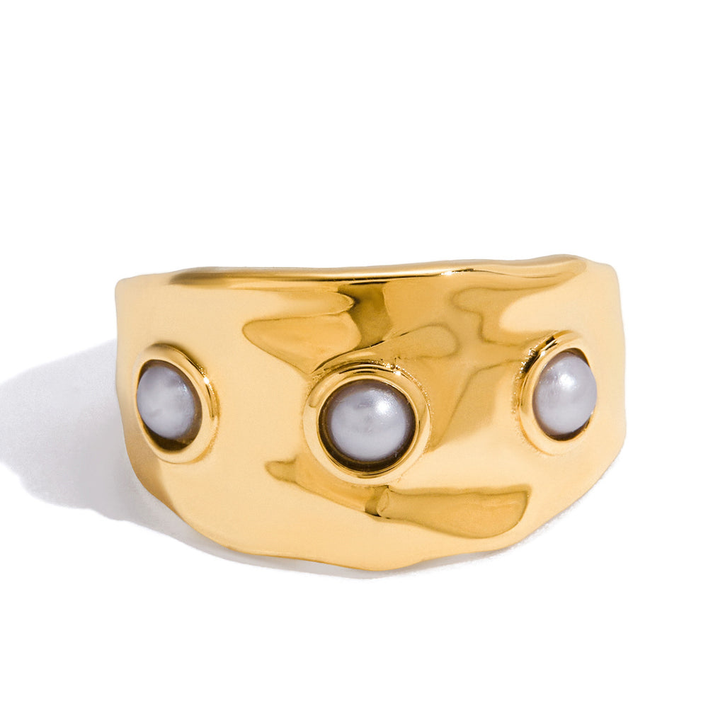 Refined And Elegant 18K Steel Ring With A Pearl Versatile Stainless Steel Jewelry