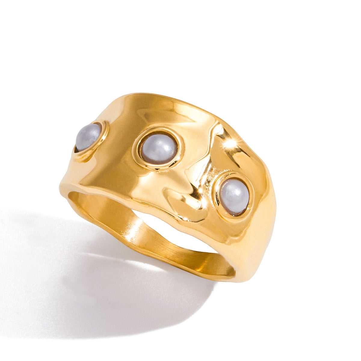 Refined And Elegant 18K Steel Ring With A Pearl Versatile Stainless Steel Jewelry
