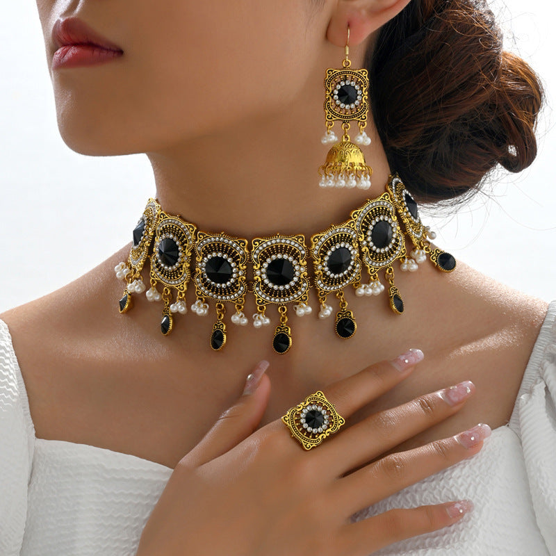 Ethnic-style Pearl Flower Necklace And Earrings Set