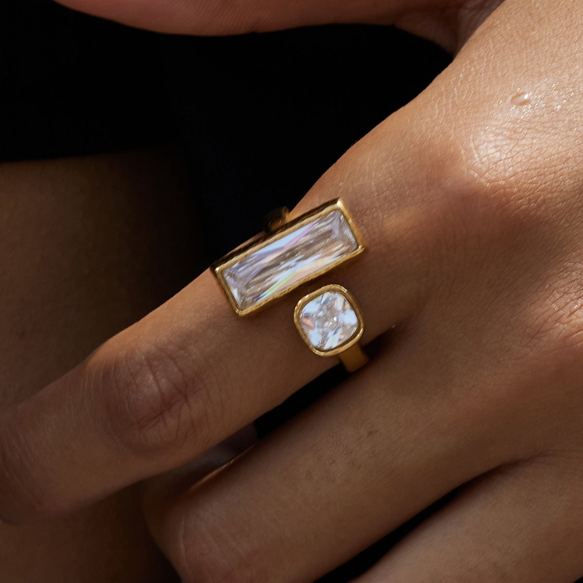 Uworld Minimalist Classic 18K Gold-Colored Stainless Steel SquareRound Zircon Rings Trendy Waterproof Womens Everyday Jewelry