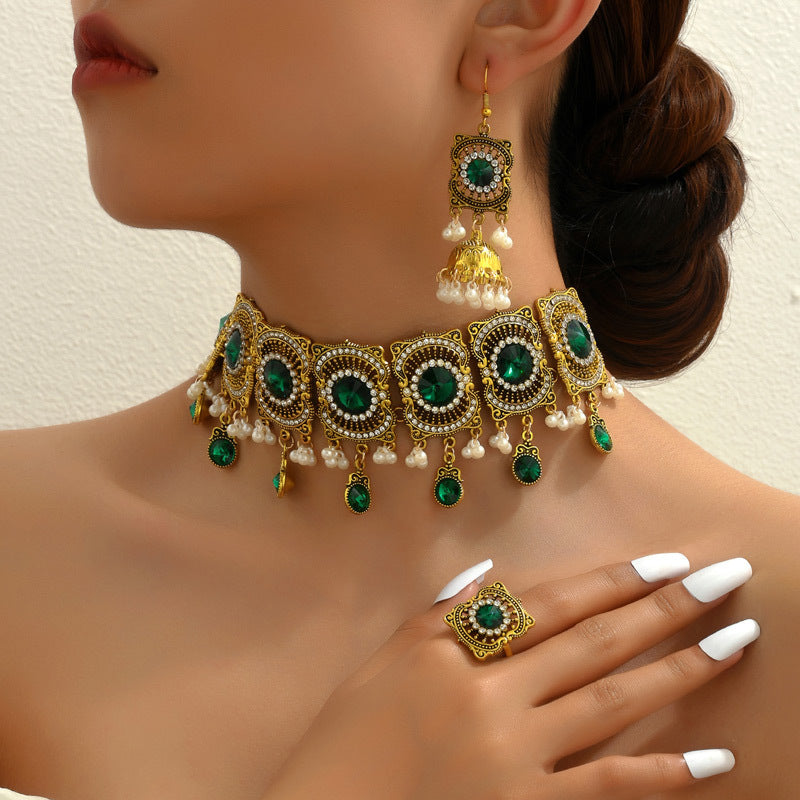 Ethnic-style Pearl Flower Necklace And Earrings Set