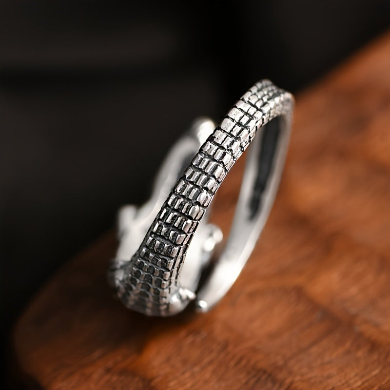 New Mens And Womens Retro Niche-design Statement Ring